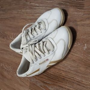 (9) Vintage Look Reebok Classic Lace Up Sneakers Non-Marking Outsole Retro Y2K